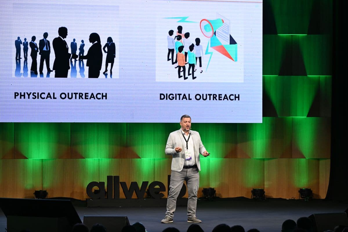 Dancho Dimkov delivering the Client Acquisition talk at AllWeb Albania 2022